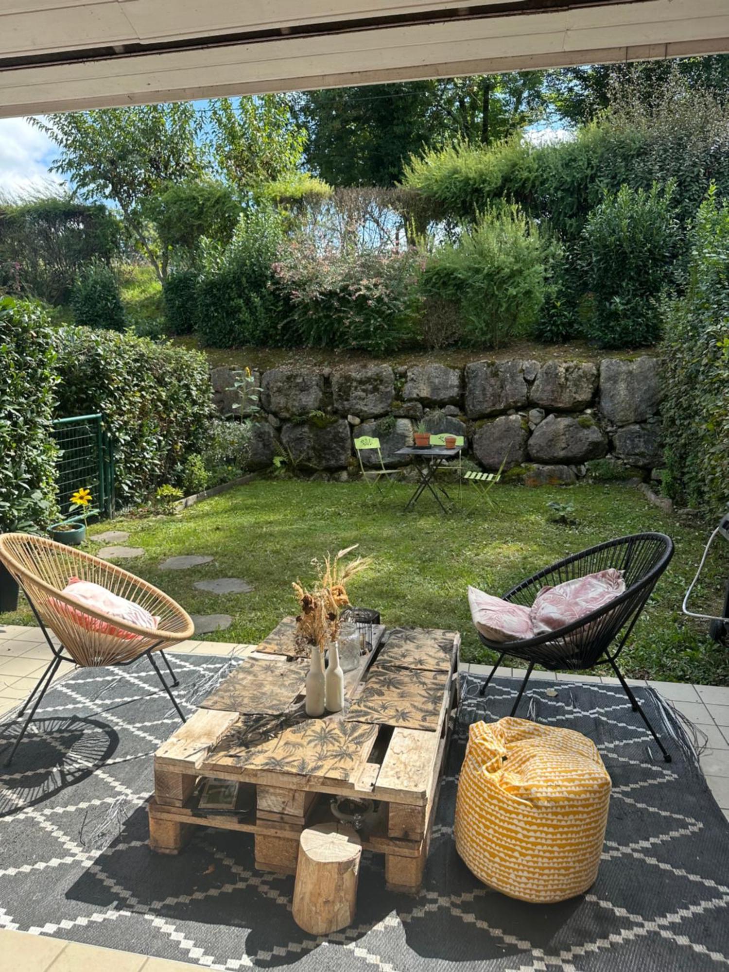 Apartamento Cocon A La Campagne,Proche Annecy Alby-sur-Cheran Exterior foto